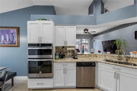 3306 Pin Oak Lane Tampa FL 33618