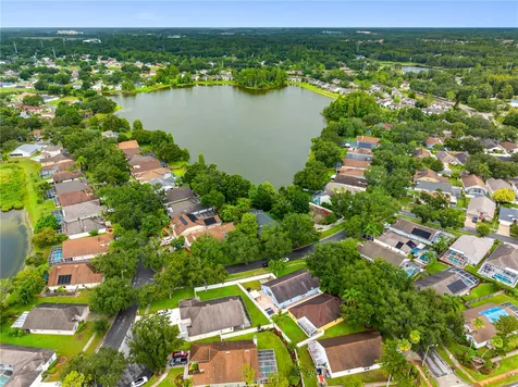 3306 Pin Oak Lane Tampa FL 33618