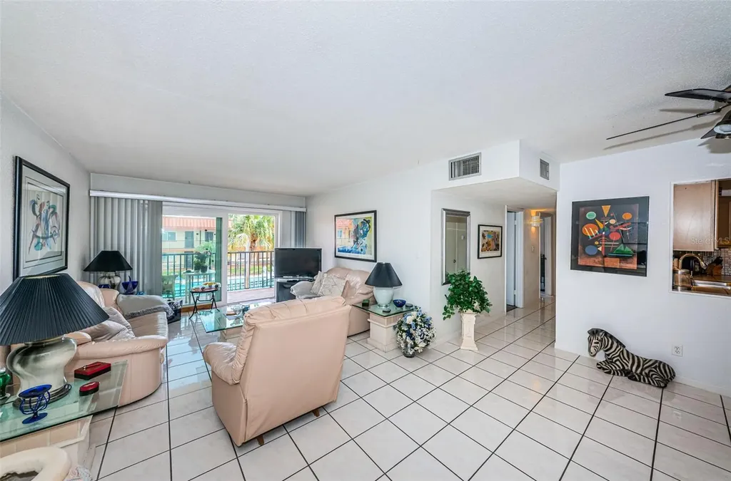 10365 Paradise Boulevard Treasure Island FL 33706