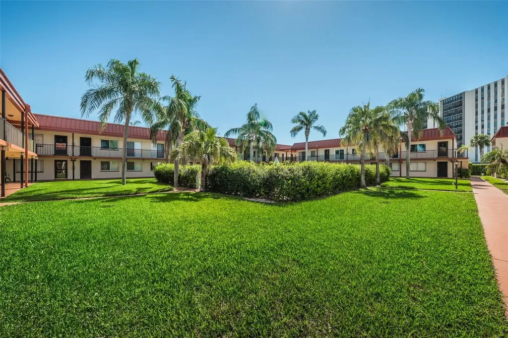 10365 Paradise Boulevard Treasure Island FL 33706