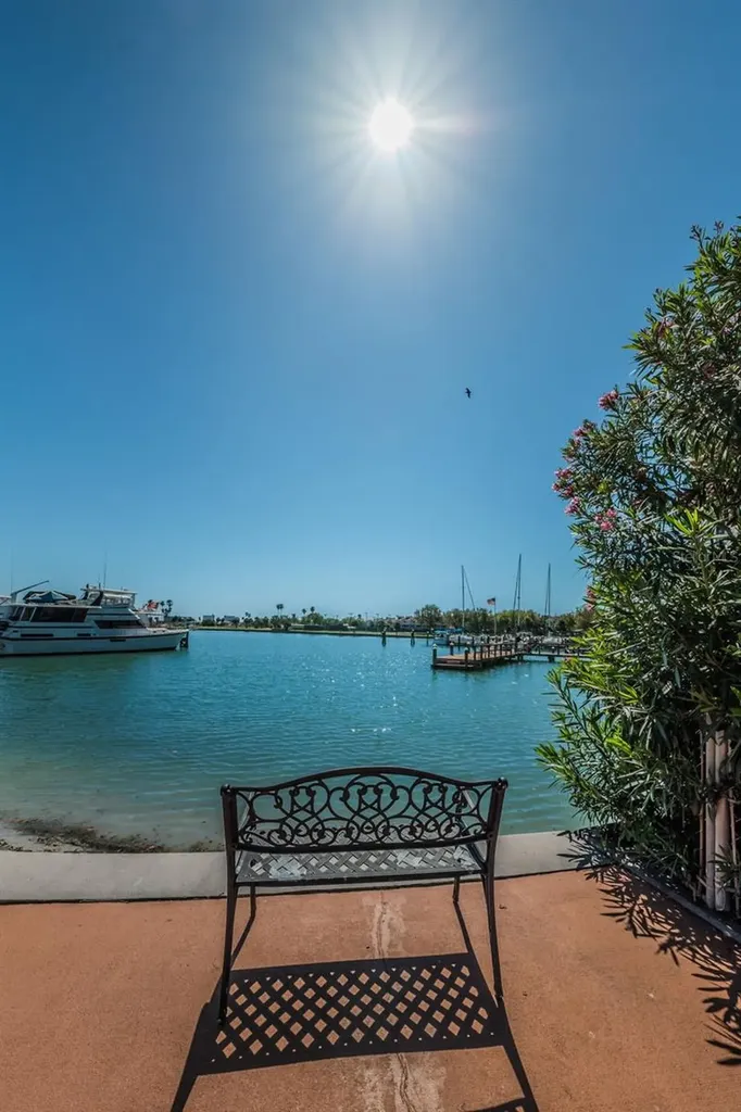 10365 Paradise Boulevard Treasure Island FL 33706
