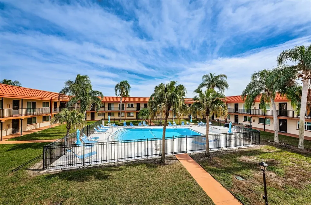 10365 Paradise Boulevard Treasure Island FL 33706