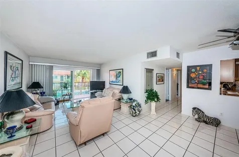 10365 Paradise Boulevard Treasure Island FL 33706