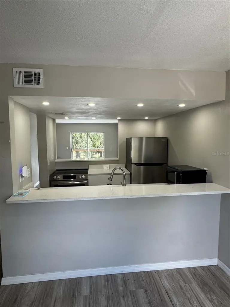 7195 E Bank Drive Tampa FL 33617