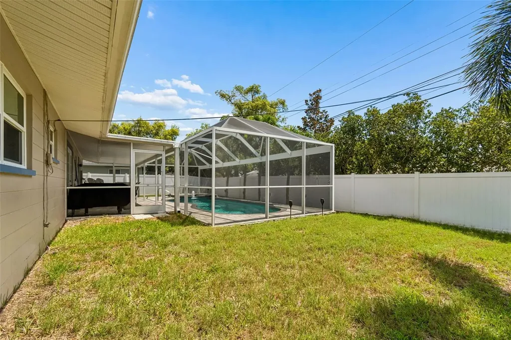 9045 Ridge Road Seminole FL 33772