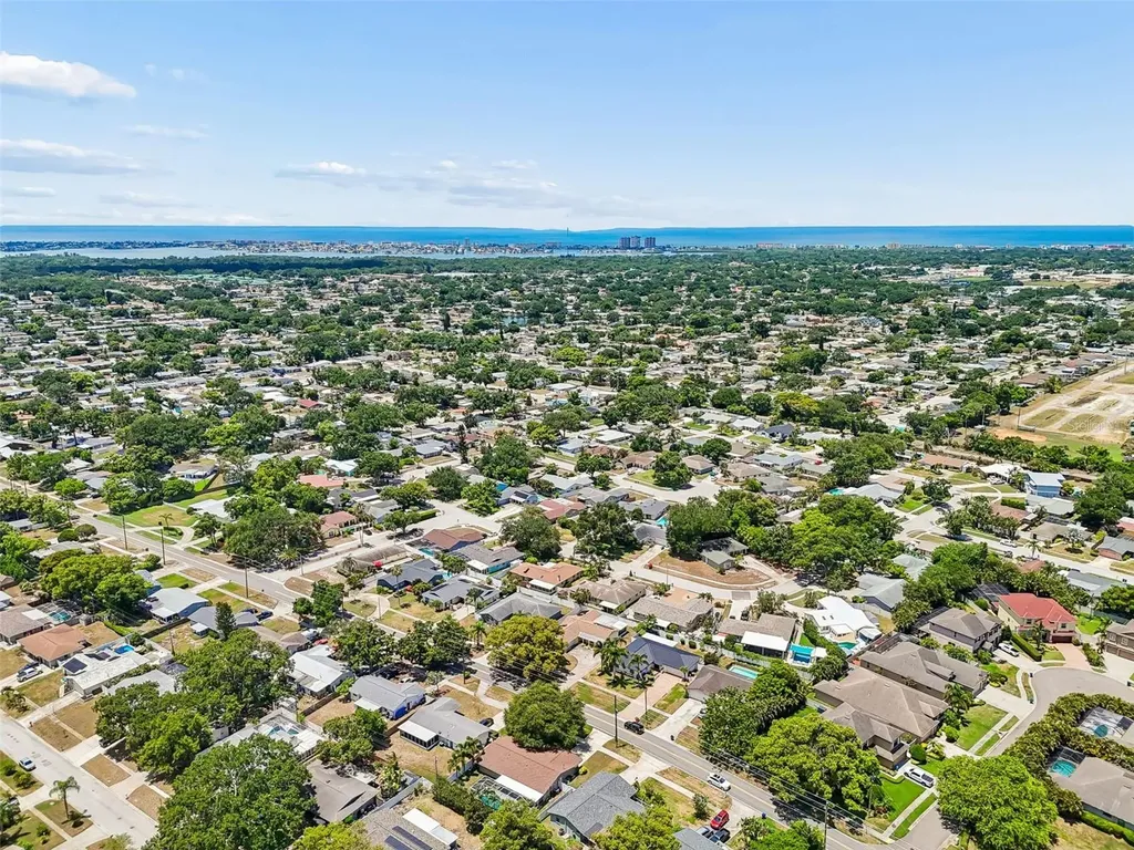 9045 Ridge Road Seminole FL 33772