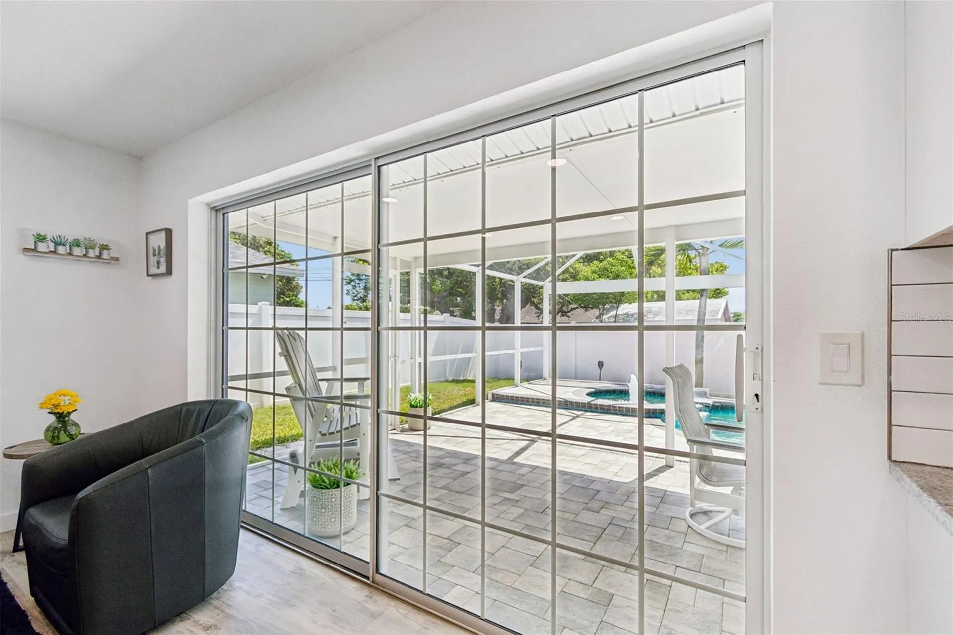 9045 Ridge Road Seminole FL 33772