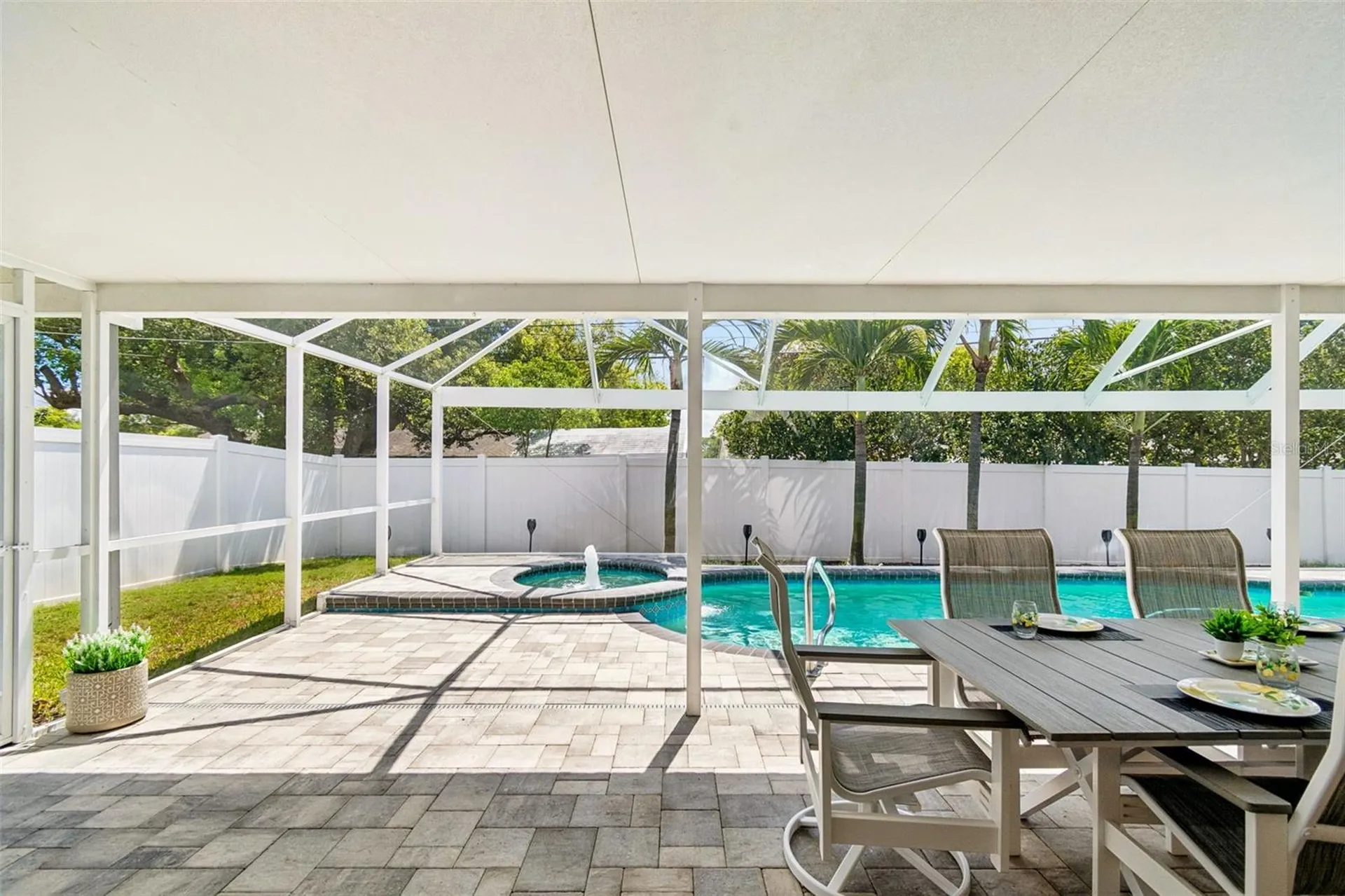 9045 Ridge Road Seminole FL 33772