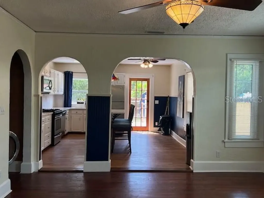 4748 7th Avenue N St Petersburg FL 33713