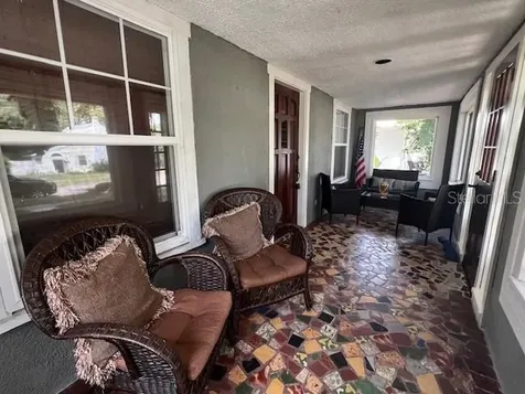 4748 7th Avenue N St Petersburg FL 33713