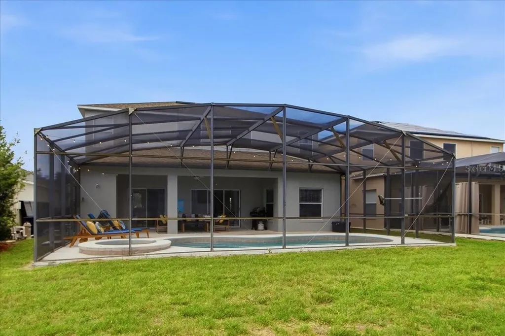 612 Highgate Park Boulevard Davenport FL 33897