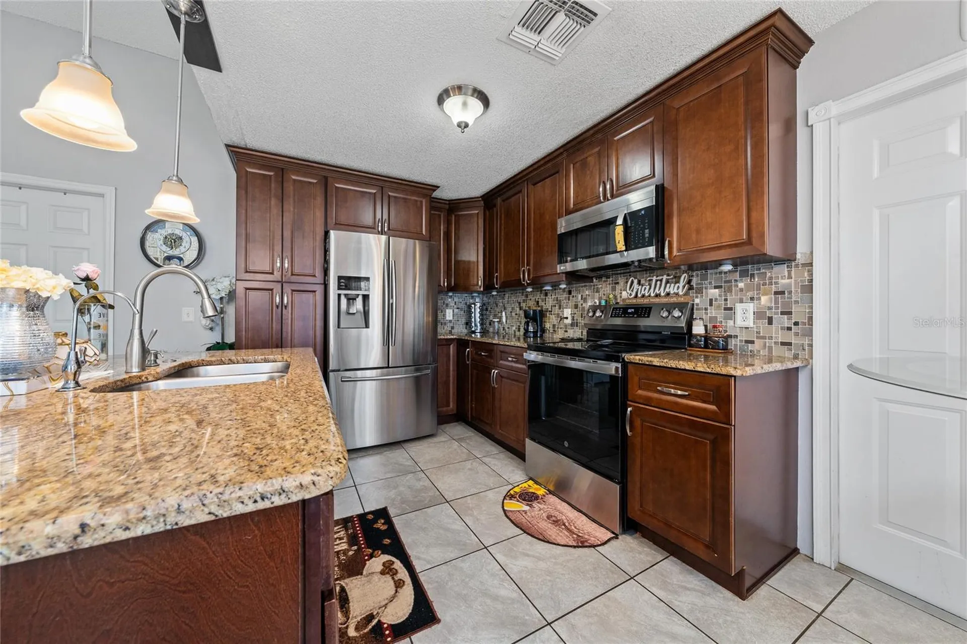 256 Cranbrook Drive Kissimmee FL 34758