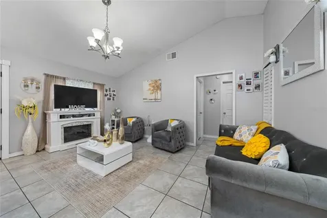 256 Cranbrook Drive Kissimmee FL 34758