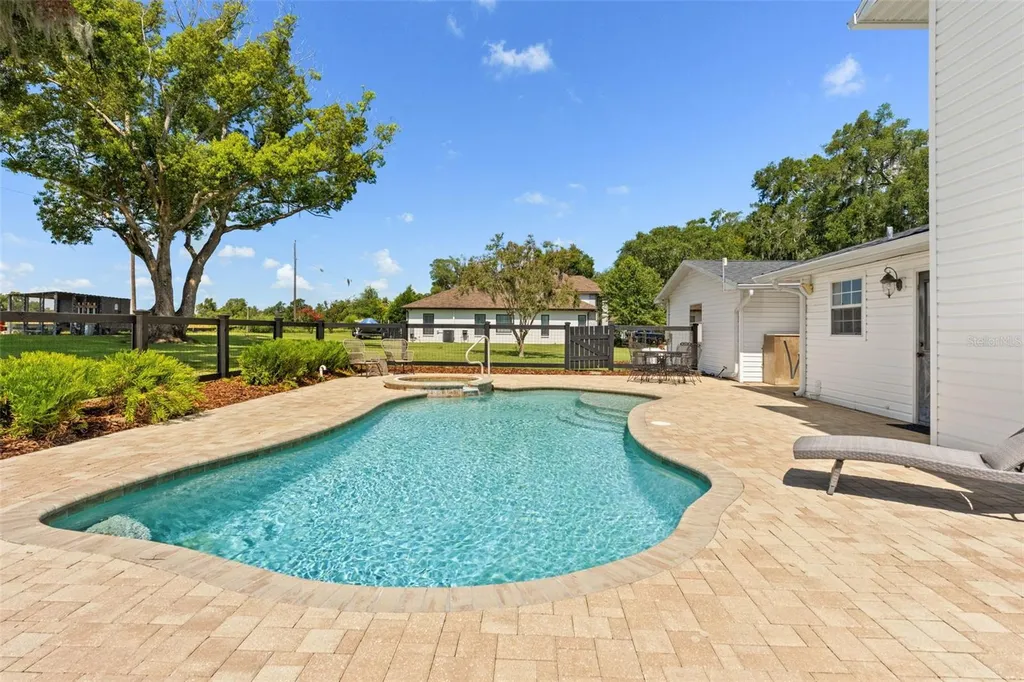 37714 Fairfield Lane Dade City FL 33525