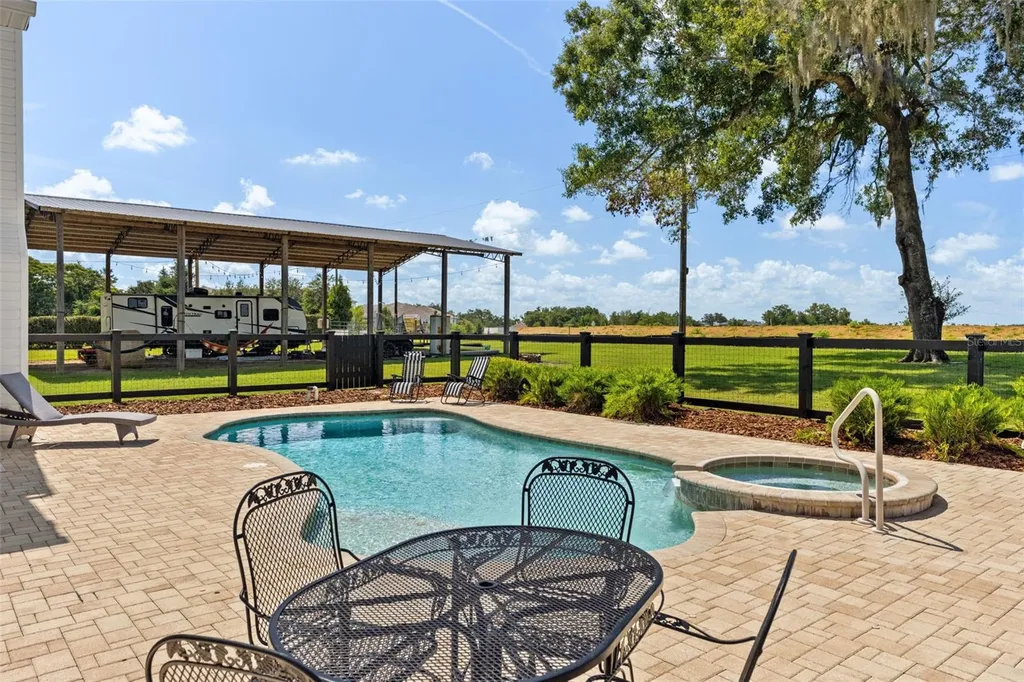 37714 Fairfield Lane Dade City FL 33525