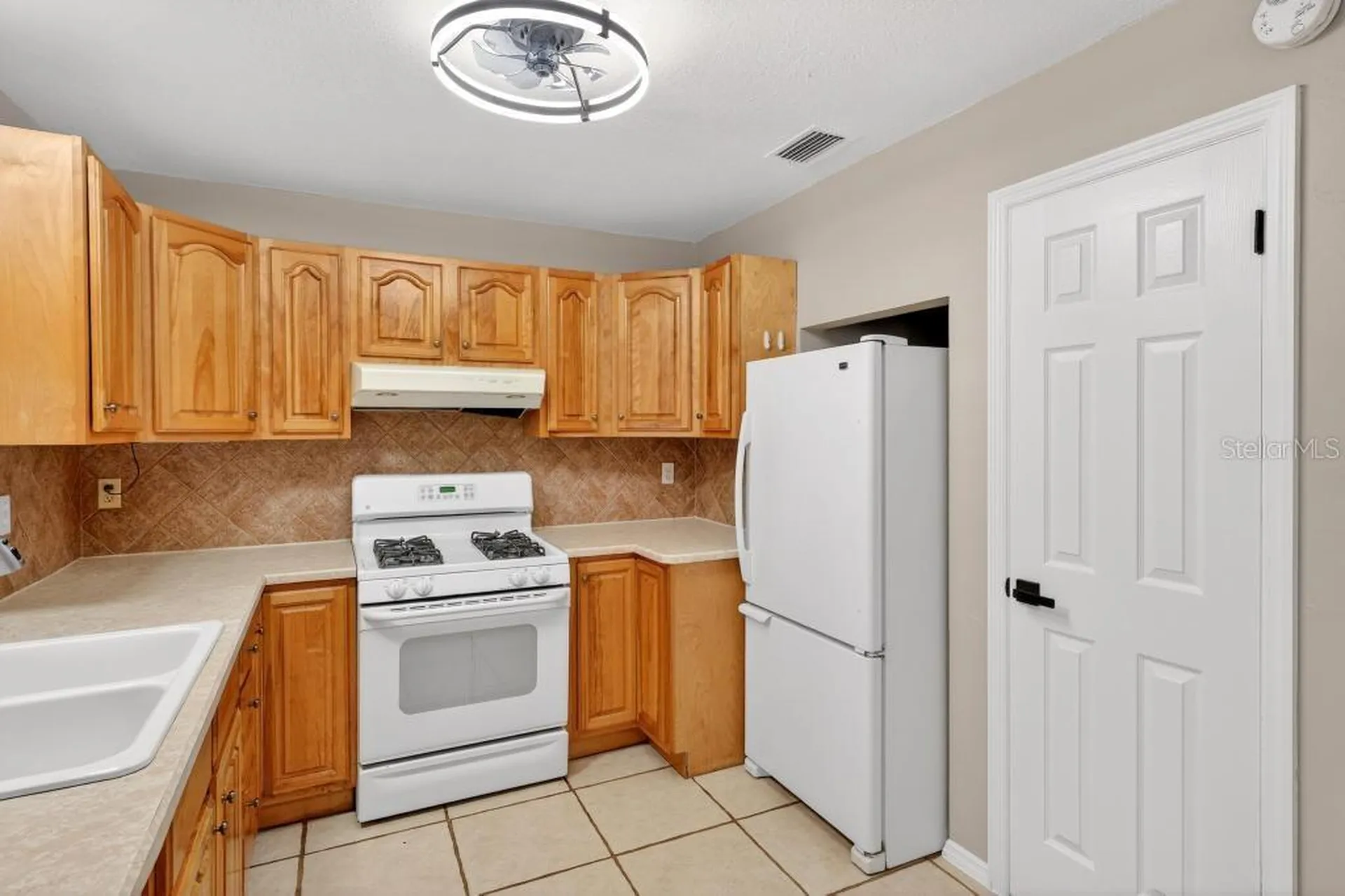 157 Alhambra Avenue Altamonte Springs FL 32714