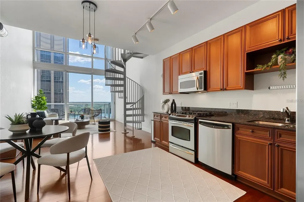 150 E Robinson Street Orlando FL 32801