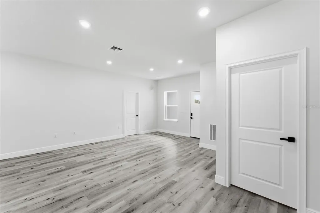 10708 N Caldera Avenue Dunnellon FL 34433