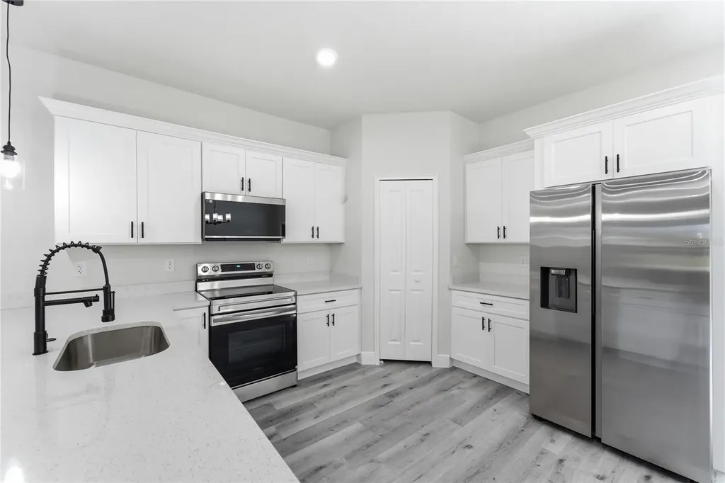 10708 N Caldera Avenue Dunnellon FL 34433