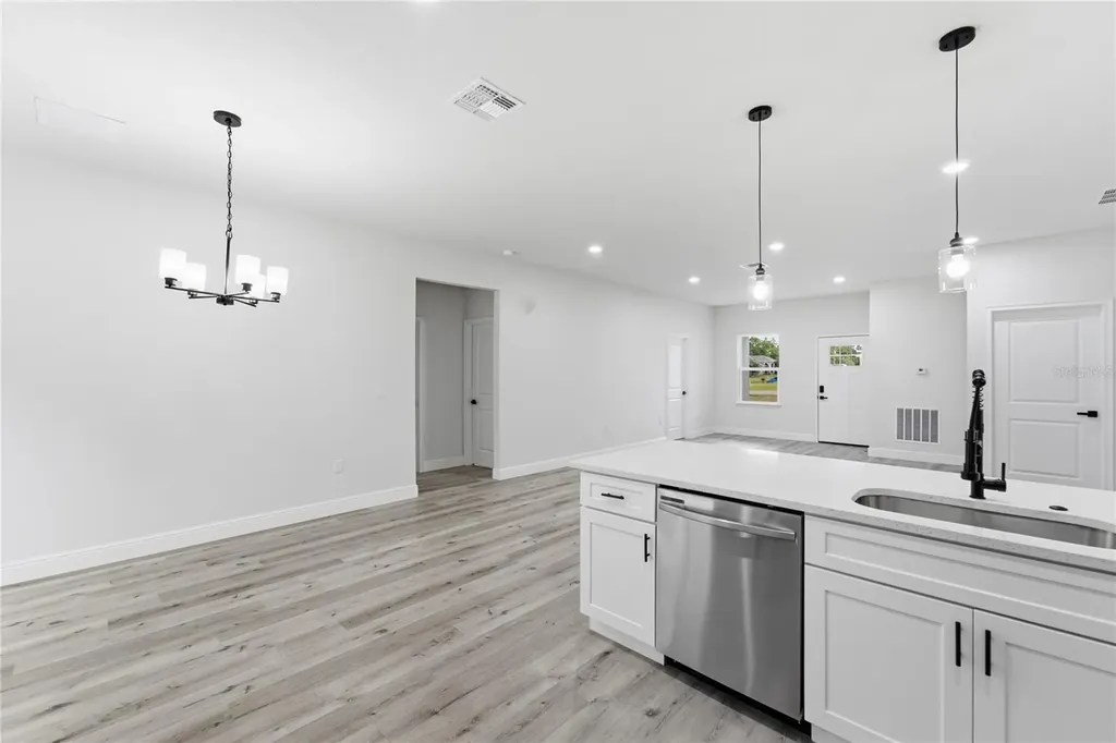 10708 N Caldera Avenue Dunnellon FL 34433