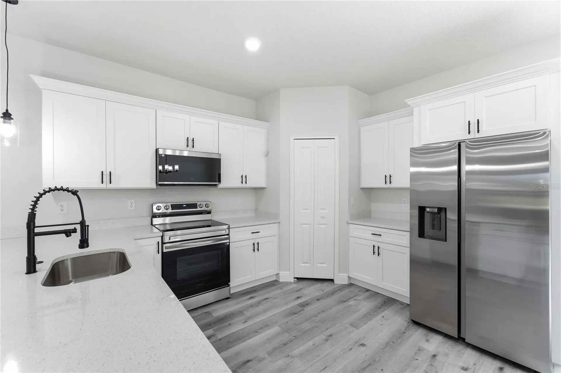 10708 N Caldera Avenue Dunnellon FL 34433