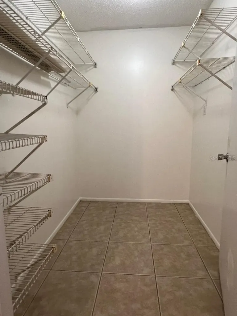2364 Oak Park Way Orlando FL 32822