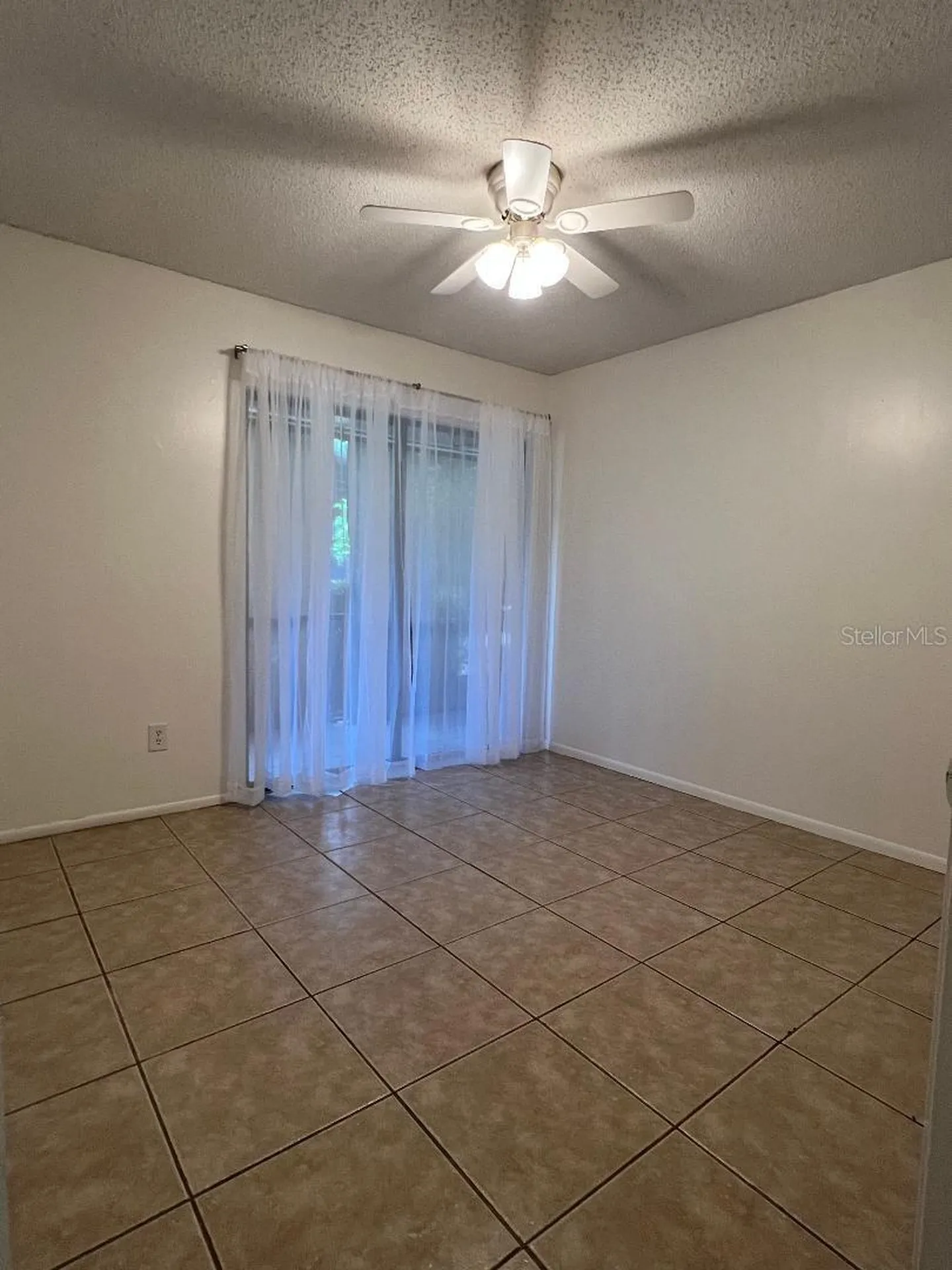2364 Oak Park Way Orlando FL 32822