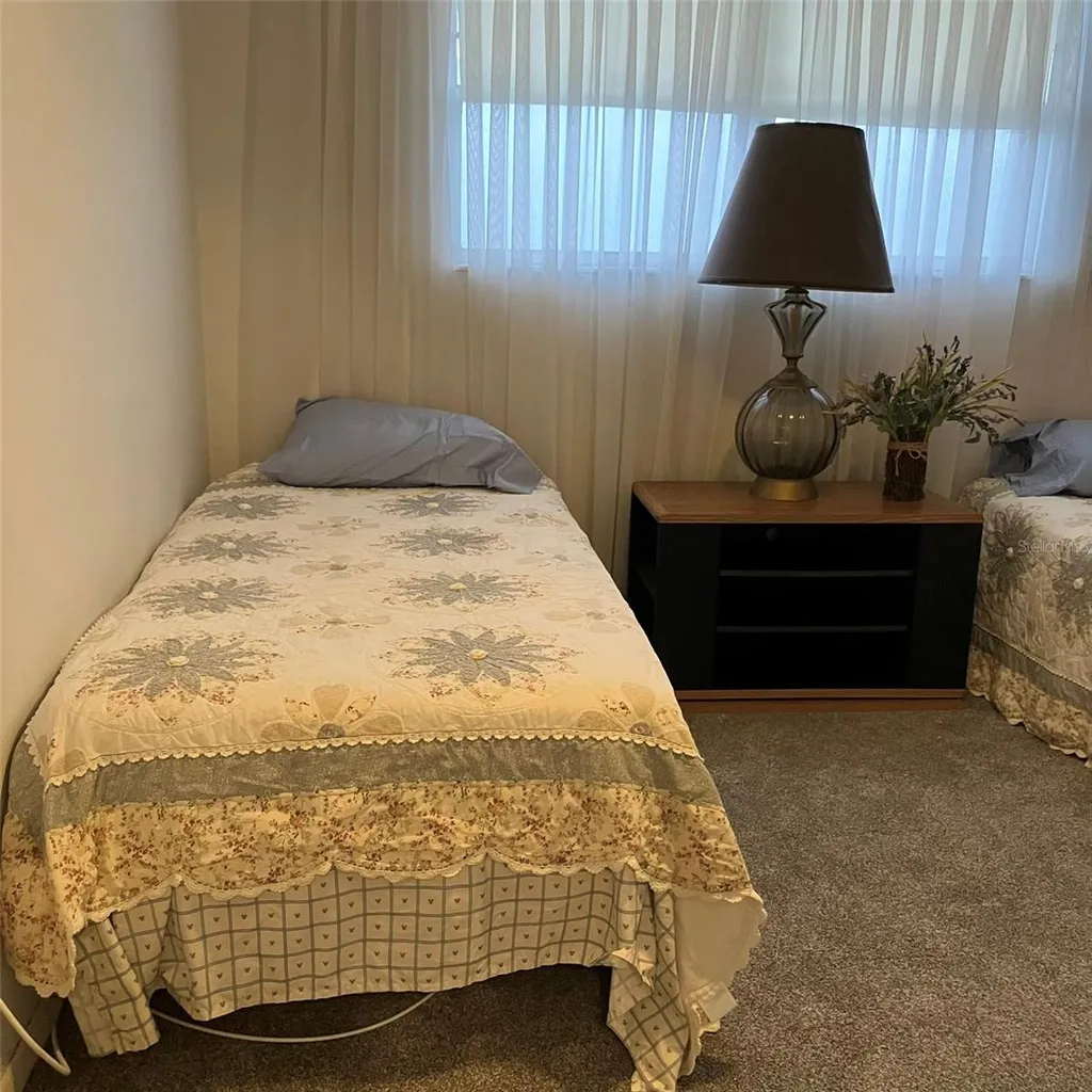 5750 80th Street N St Petersburg FL 33709