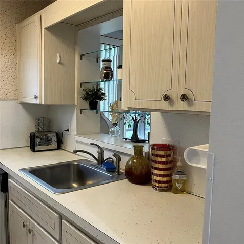 5750 80th Street N St Petersburg FL 33709