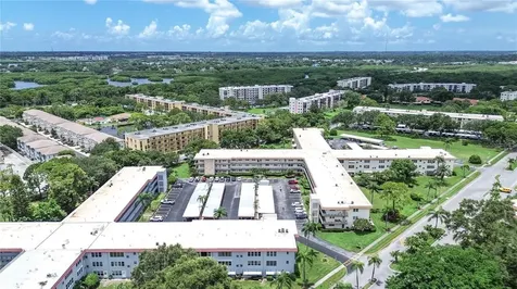 5750 80th Street N St Petersburg FL 33709