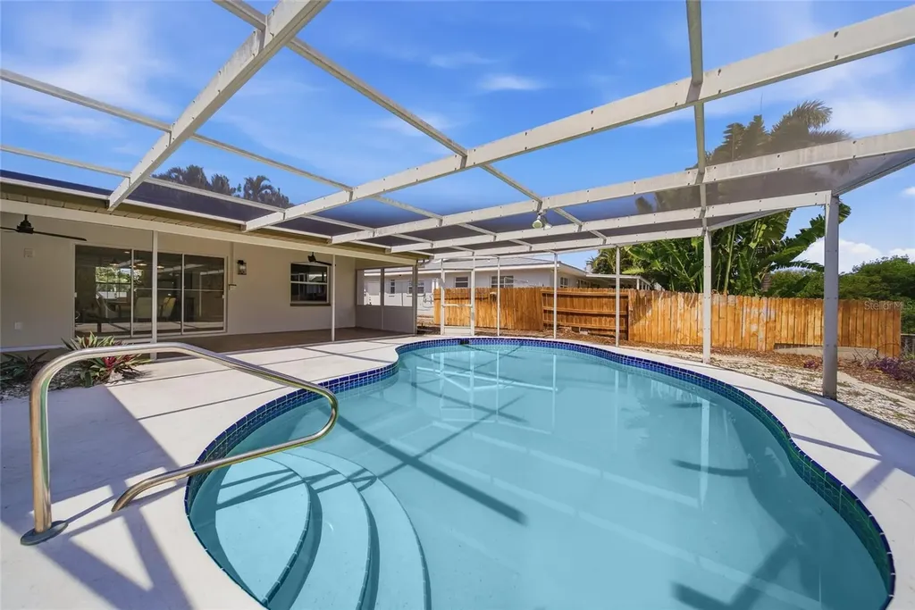 6496 Fairway View Boulevard S St Petersburg FL 33707