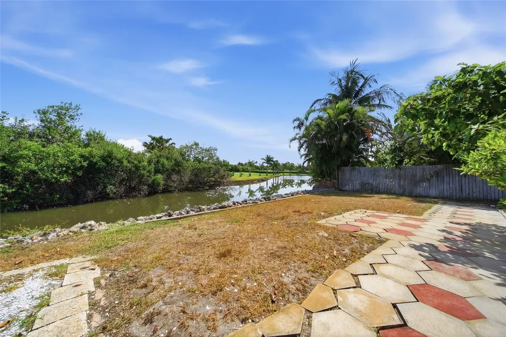 6496 Fairway View Boulevard S St Petersburg FL 33707