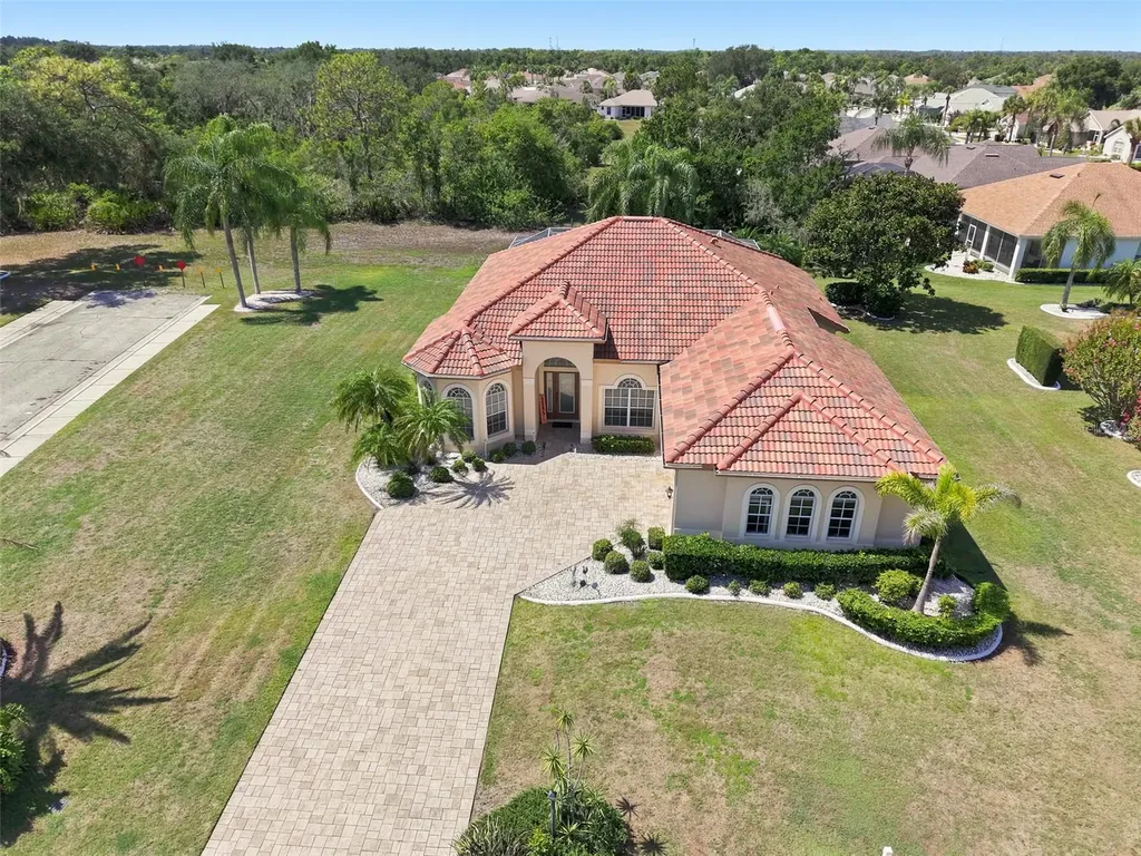 2224 Platinum Drive Sun City Center FL 33573