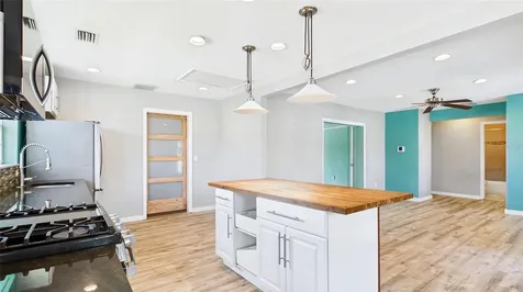 1902 53rd Street S Gulfport FL 33707