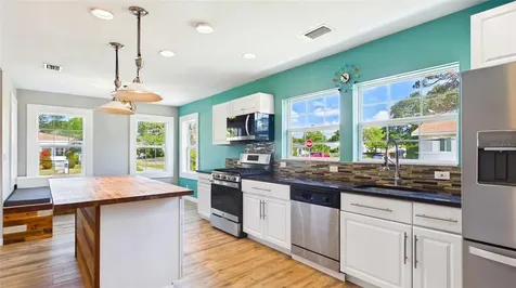 1902 53rd Street S Gulfport FL 33707