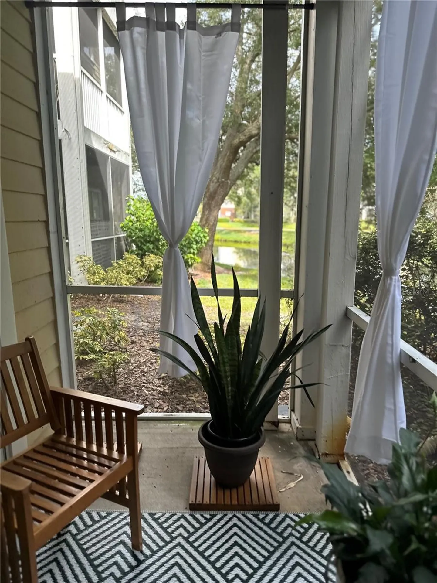 10024 Strafford Oak Court Tampa FL 33624