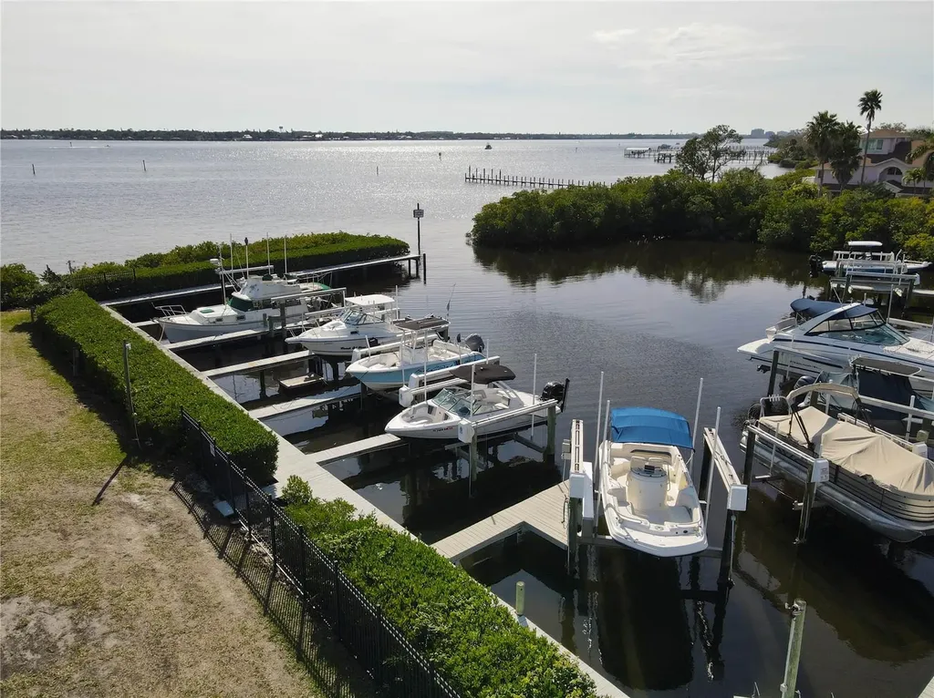 515 Leffingwell Avenue Ellenton FL 34222