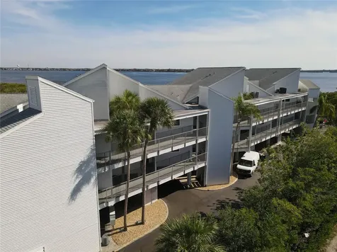 515 Leffingwell Avenue Ellenton FL 34222