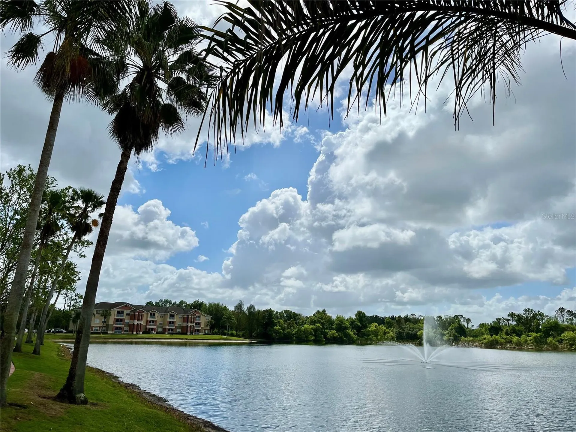 1939 Summer Club Apt Drive Oviedo FL 32765