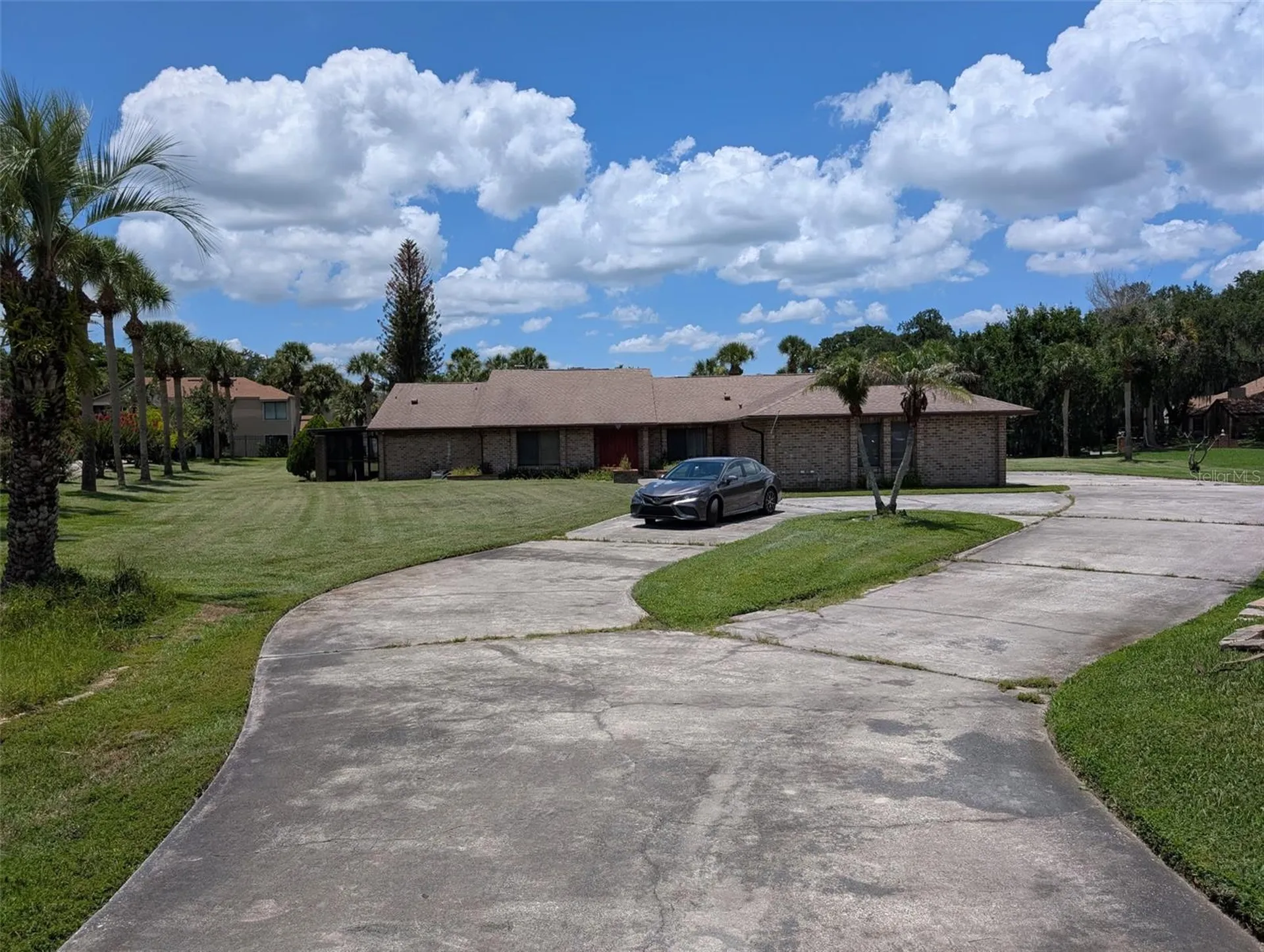1860 Saha Court Kissimmee FL 34744