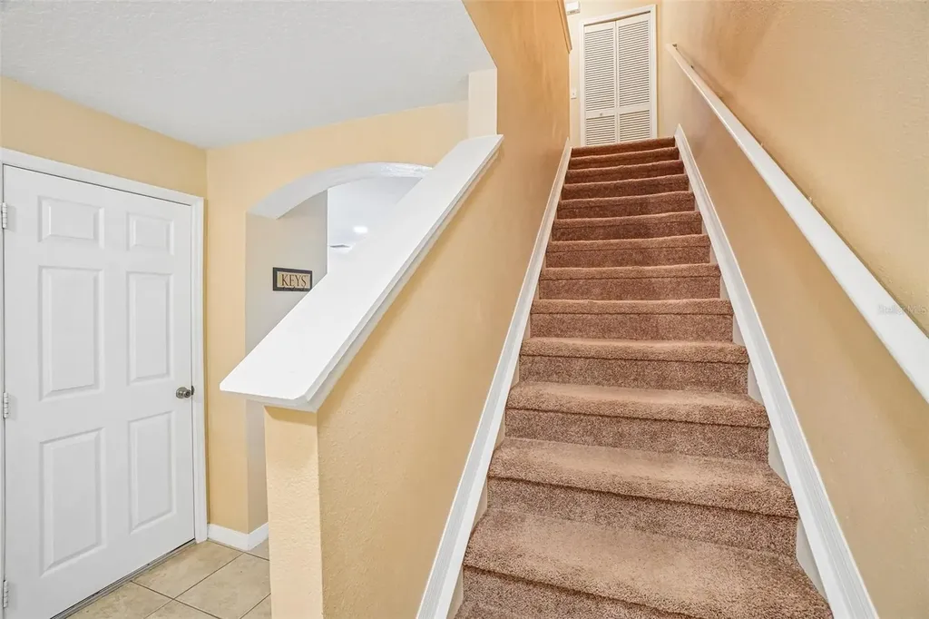 2516 Oleander Lakes Drive Brandon FL 33511
