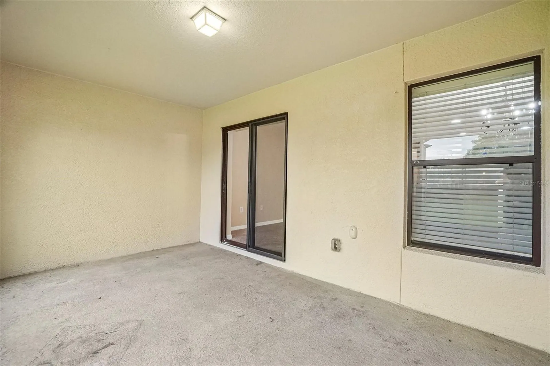 2516 Oleander Lakes Drive Brandon FL 33511