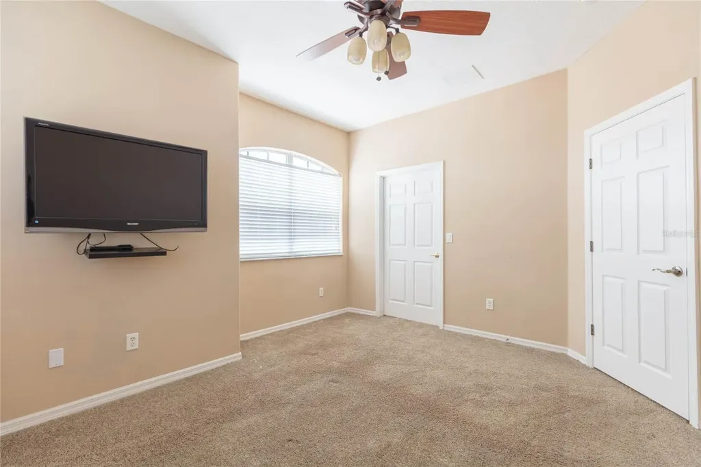 18018 Java Isle Drive Tampa FL 33647