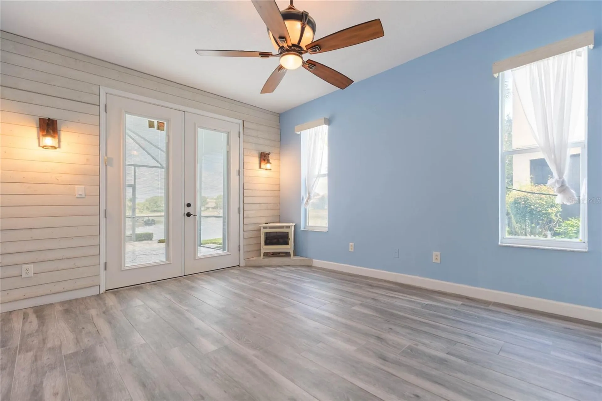 18018 Java Isle Drive Tampa FL 33647