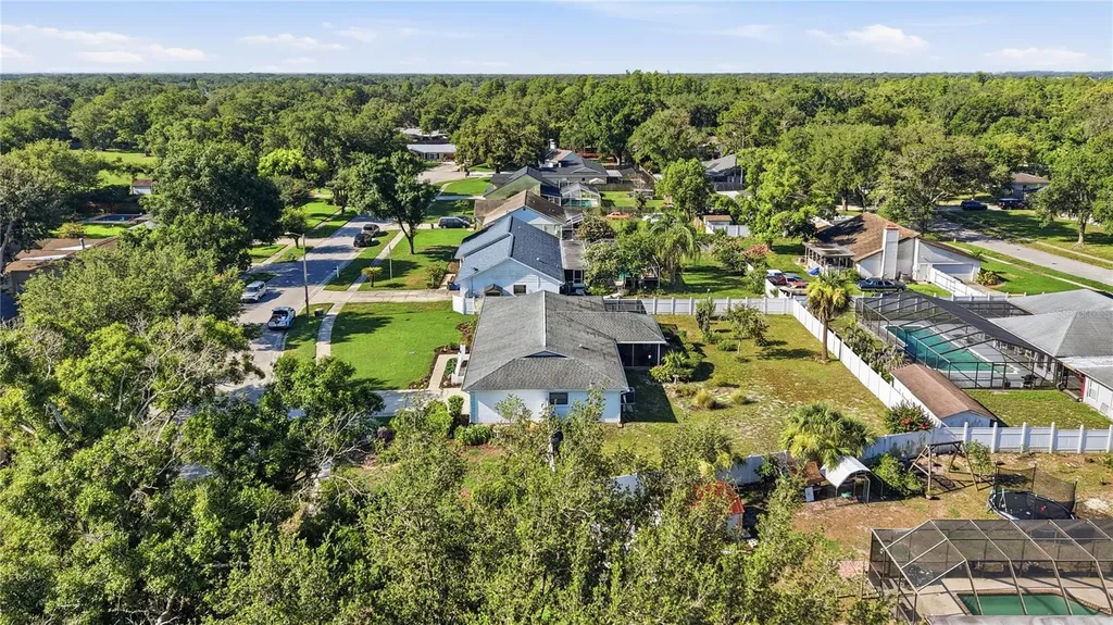 15512 Woodfair Place Tampa FL 33613