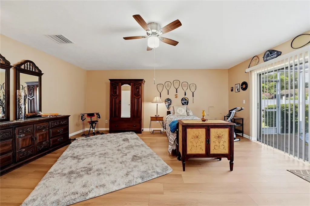 15512 Woodfair Place Tampa FL 33613