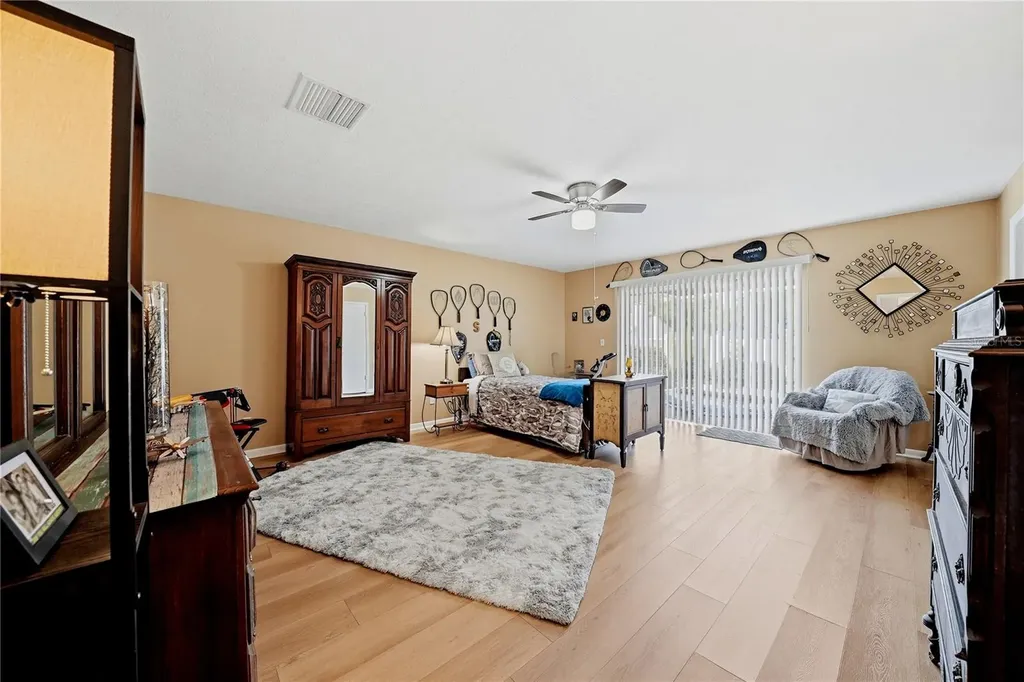 15512 Woodfair Place Tampa FL 33613