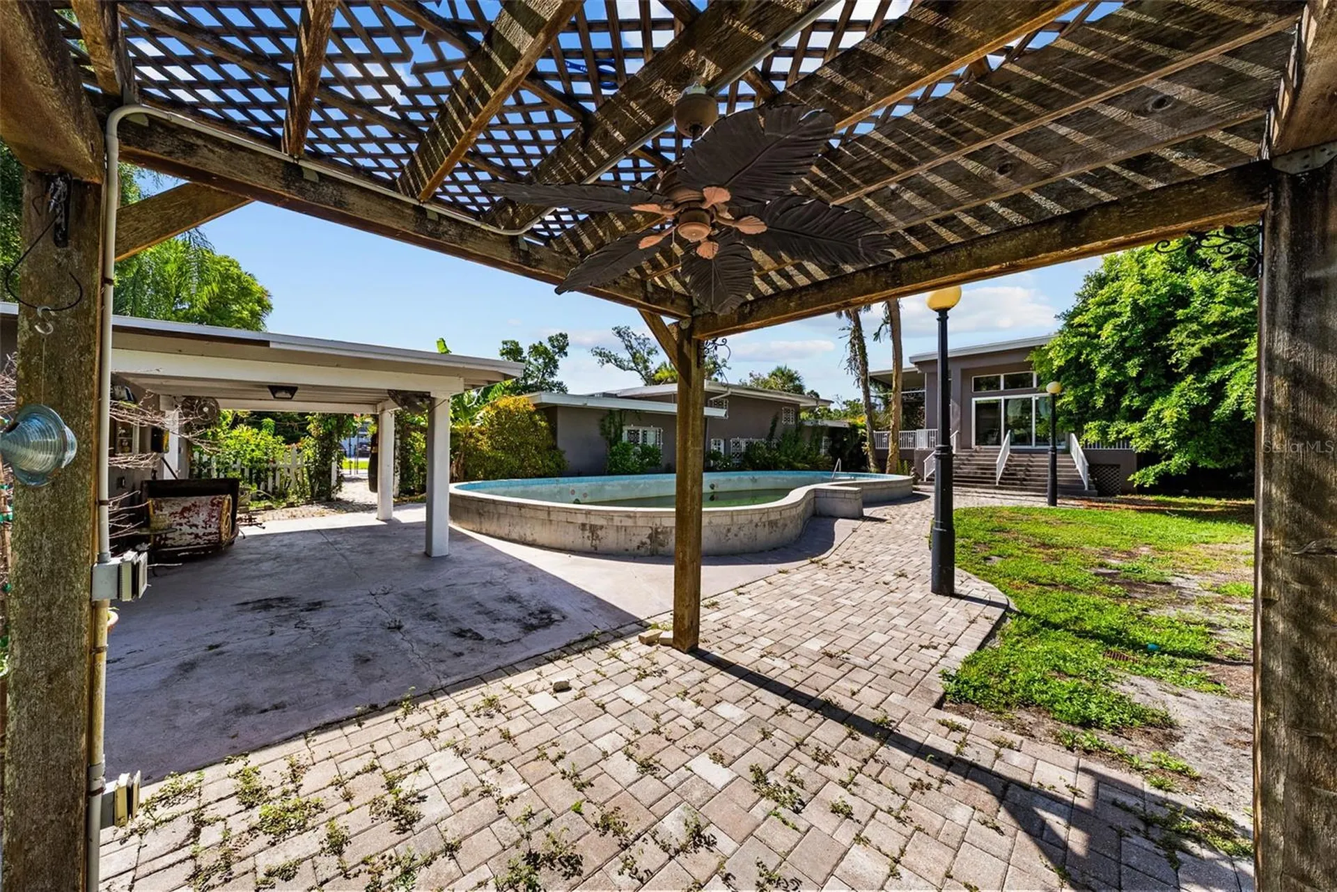 211 S Shore Crest Drive Tampa FL 33609