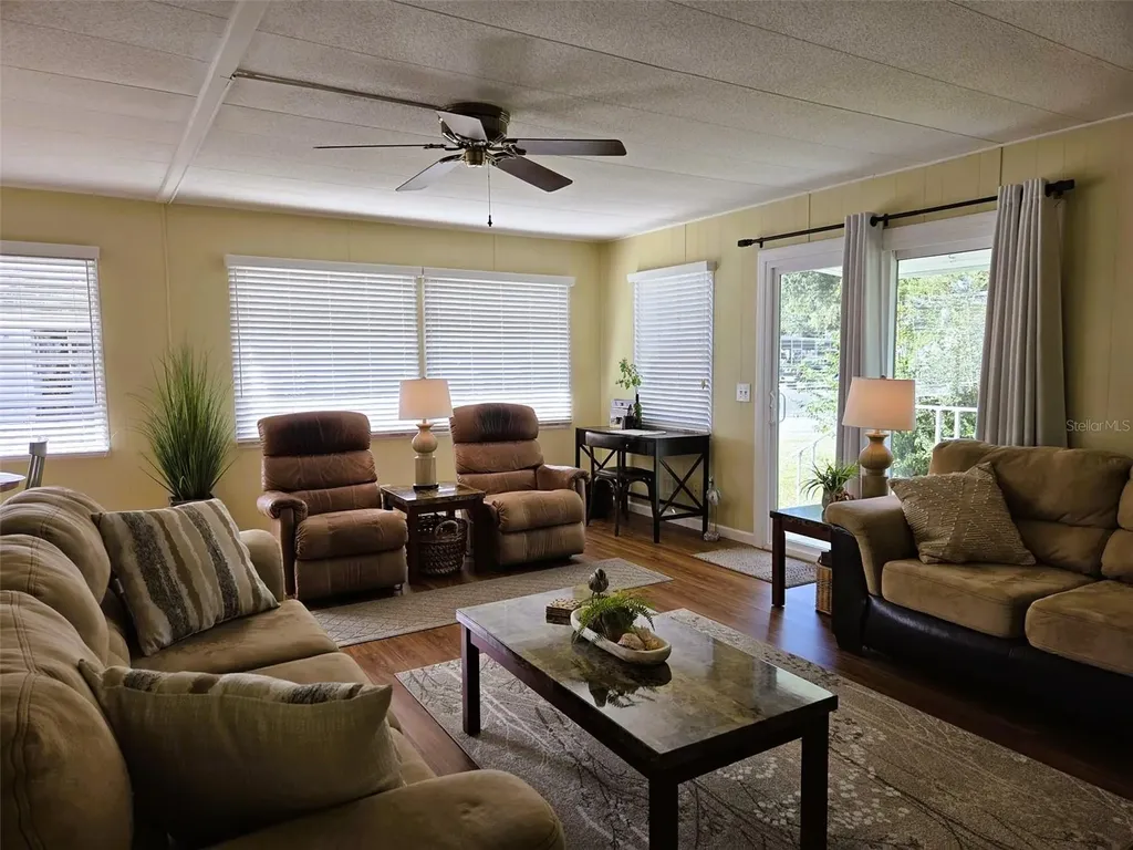 3383 Oakwood Boulevard N Sarasota FL 34237