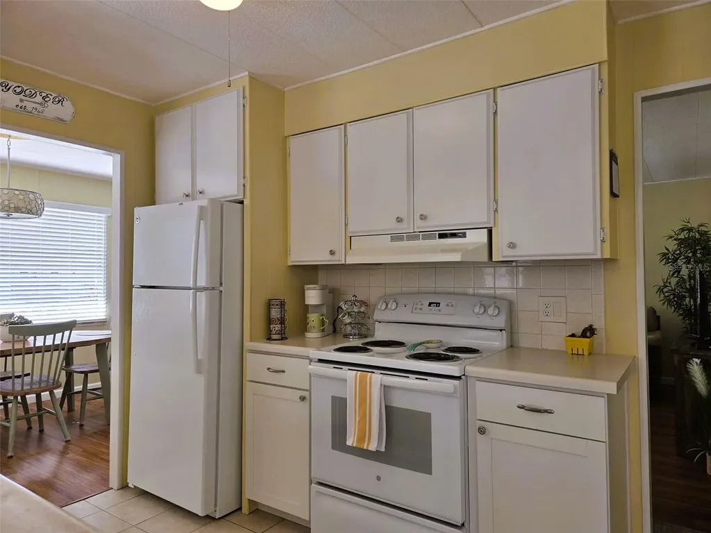 3383 Oakwood Boulevard N Sarasota FL 34237